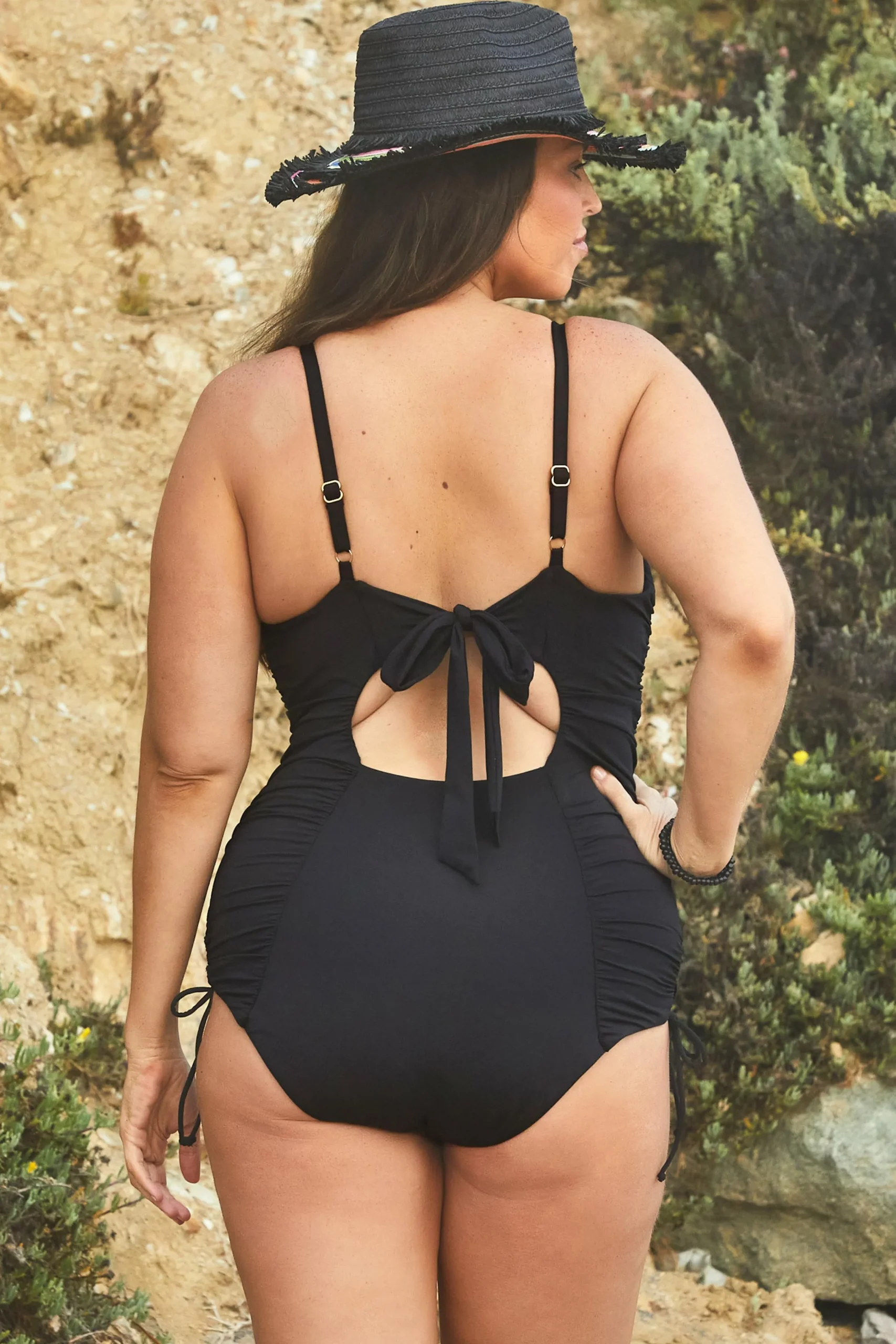 Becca COLORCODE 1PC SHIRRED |BLACK|EMERALD Online